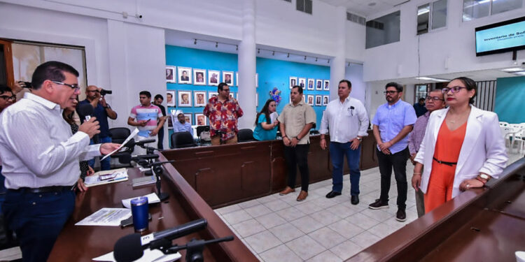 Nuevos integrantes se suman al Comité de Informática