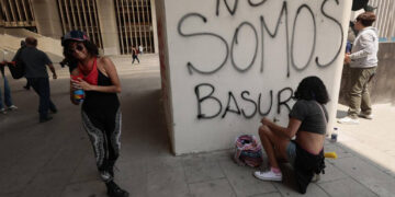 Activistas protestan en CDMX contra las políticas de “limpieza social” contra trabajadores sexuales y feministas