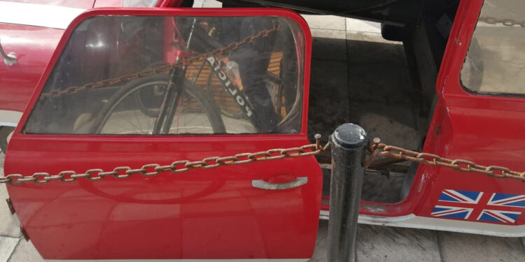 Vehículo del monumento a los Beatles no sufrió actos de ilícitos, aclara el Secretario de Seguridad Pública Municipal