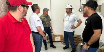 Trabajan a marchas forzadas para restablecer energía eléctrica en más de 26 colonias de Mazatlán