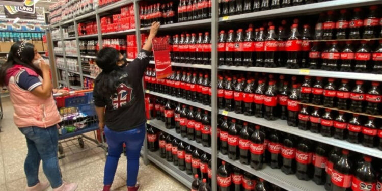 Sube el precio del azúcar hasta 28 pesos por kilo, refrescos y pan serán más caros en todo México