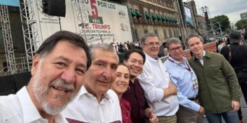 Comisión del INE emite medidas, pero no suspende giras de aspirantes de la 4T