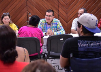 En “Escuchando a la gente” se resuelven problemas fundamentales que exponen ciudadanos