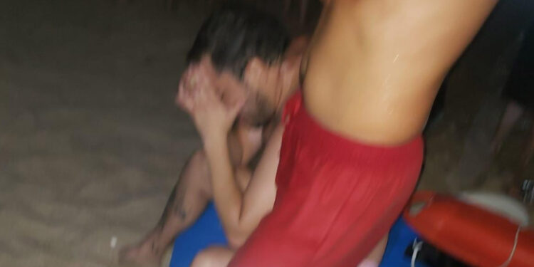 Elementos de la Policía Acuática ponen a salvo a bañista que en estado etílico se introdujo al mar