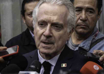 Santiago Creel asegura que Fox se equivoca con programas sociales