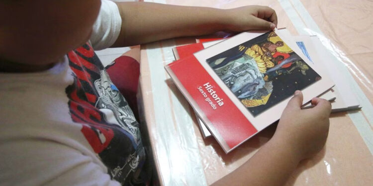 Manda jueza a SEP y a CONALITEG cumplir la suspensión definitiva de la elaboración, edición e impresión de los libros de texto