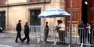 AMLO se reúne en Palacio Nacional con Delfina Gómez, gobernadora electa del Edomex