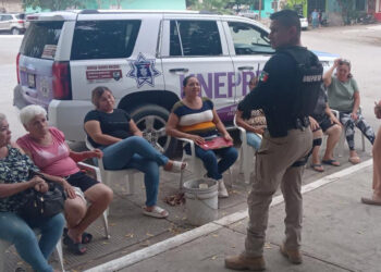 Grupo UNEPREVIF lleva charlas de detección y prevención de actos de violencia familiar a colonias populares de Mazatlán