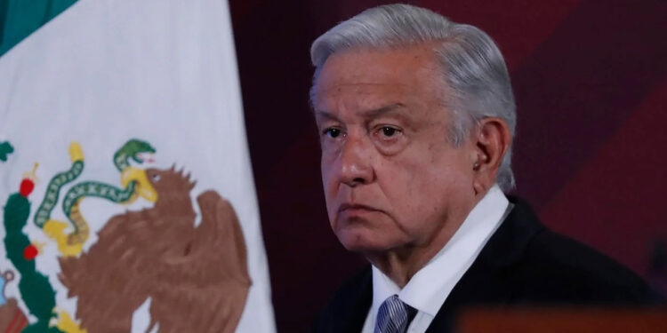 “¿Por qué vamos a hacerle daño a posibles candidatos del PAN?”: AMLO presume que Morena lidera encuestas para 2024