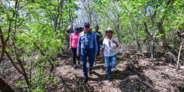 Recorre Edgar González las instalaciones del CIAD