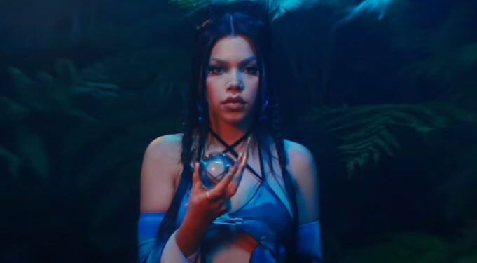 Universo K23 de la mexicana Kenia Os gana en festivales internacionales de Cannes y Berlín