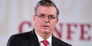 Marcelo Ebrard amaga a Morena: Se irá del partido si ‘cucharean’ la encuesta presidencial, dice a La Jornada