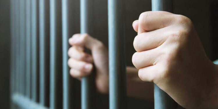 Logra FGE 15 años de prisión para sujeto por violación equiparada