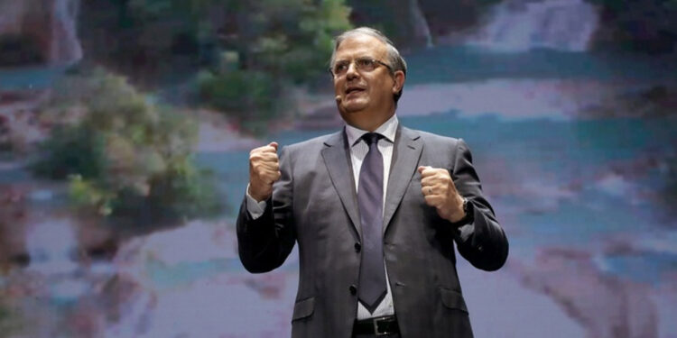 Ebrard plantea instalar cámaras en escuelas y app ante violencia contra mujeres