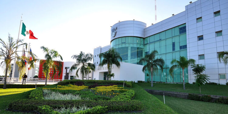 FGE realiza cateo en la UAS