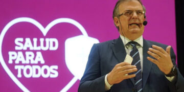 Ebrard presenta estrategia Salud para Todos