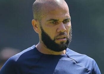 ¡Irá a juicio! Jueza procesa a Dani Alves por agresión sexual
