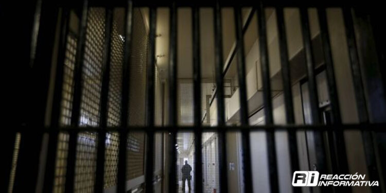 Logra FGE 15 y 11 años de prisión contra dos hombres por homicidio calificado