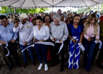Las Sindicaturas de Navolato están en mi corazón: Rocha Moya al inaugurar pavimentación de carreteras