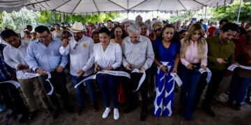 Las Sindicaturas de Navolato están en mi corazón: Rocha Moya al inaugurar pavimentación de carreteras