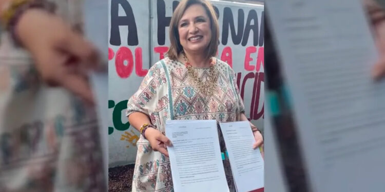 Xóchitl Gálvez se pone a disposición de la FGR por señalamientos de AMLO