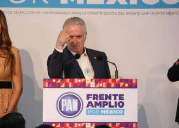 Creel me culpa porque oposición eligió como candidata a Xóchitl Gálvez: AMLO