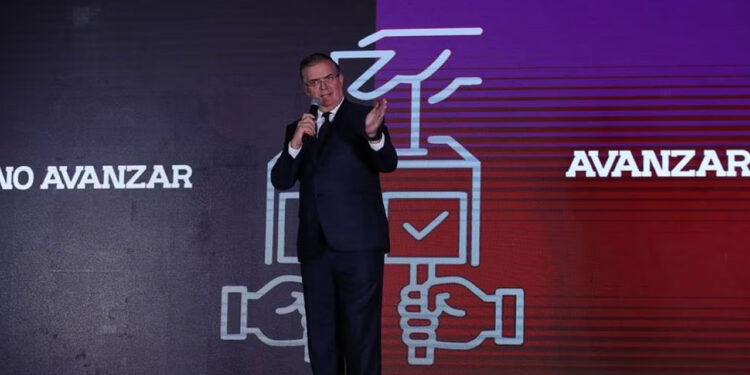 Ebrard truena contra Morena; exige libre elección en encuestas y frenar guerra sucia entre corcholatas