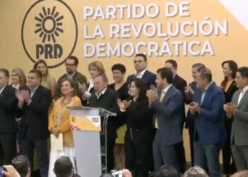 PRD hace oficial su respaldo a la candidatura presidencial de Xóchitl Gálvez