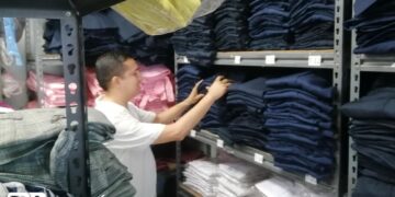 Listos textileros de Culiacán para el canje de uniformes gratuitos