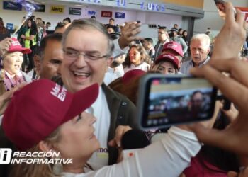 Con gran entusiasmo culiacanenses reciben a Marcelo Ebrard