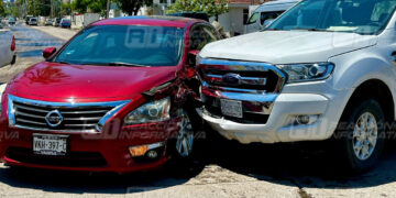 Se registra fuerte choque sobre la Cruz Lizárraga, en Mazatlán