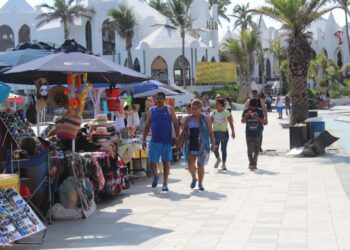 Faltas administrativas; causa principal para detenciones de turistas en el puerto