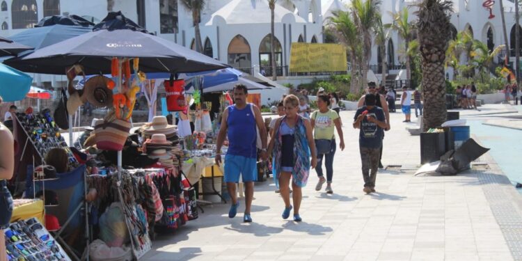 Faltas administrativas; causa principal para detenciones de turistas en el puerto