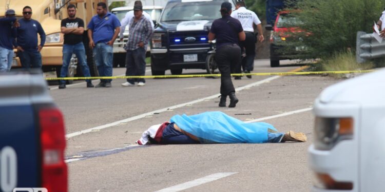 Jesús de 27 años de edad murió tras chocar contra una patrulla en Mazatlán