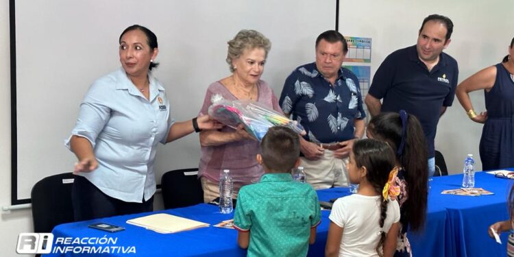 FODEN entrega útiles escolares gracias a su programa “Todos Podemos Ser Útiles”