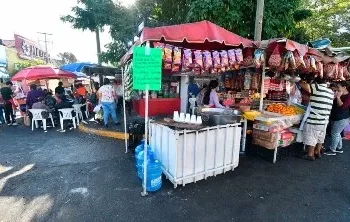 Gobierno automatizará cobro a vendedores ambulantes, ¿esto transparentará más el dinero que entra al municipio?