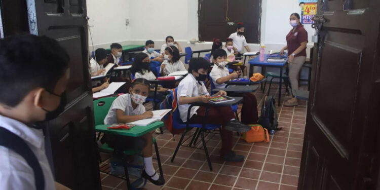 Calendario escolar de la SEP 2023-2024: regreso a clases, puentes y vacaciones