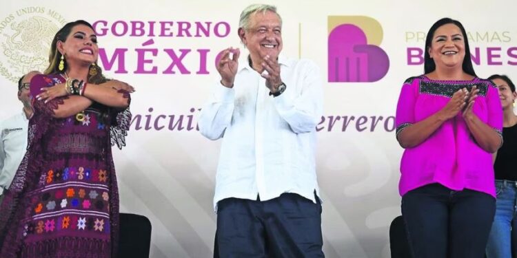 Si no ganan no se pongan muy tristes, pide AMLO