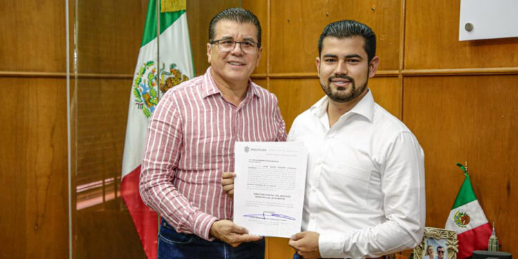 En sesión extraordinaria de consejo rinde protesta Iván Alejandro Osuna Bastidas como director del Imju