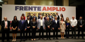 Frente Amplio presenta a observadores de las elecciones para elegir al candidato presidencial