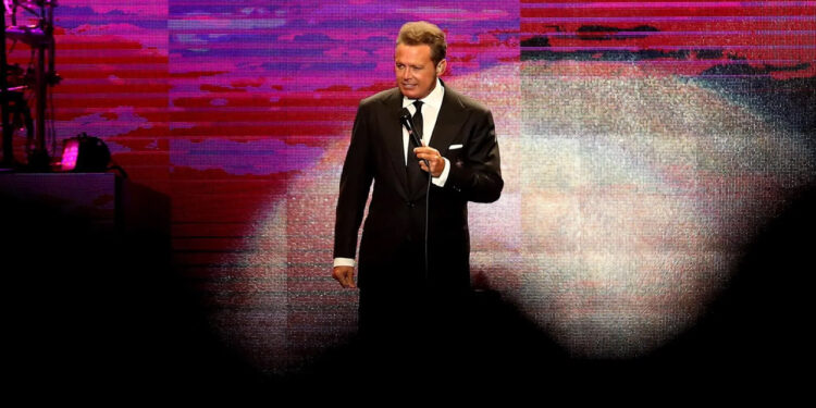 Luis Miguel anuncia fechas para gira por Centro y Sudamérica, EE.UU. y Canadá en 2024