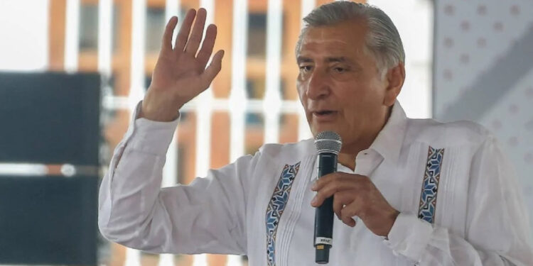 “No me arrepiento” afirma Adán Augusto sobre el “codazo”