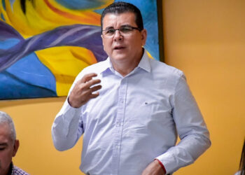 ” Estamos caminando de la mano con todos los sectores para lograr un mejor Mazatlán”, Edgar González