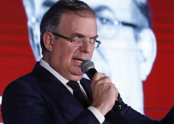 Ebrard advierte desorden y problemas severos en levantamiento de encuesta de Morena