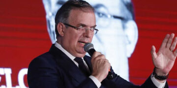 Ebrard advierte desorden y problemas severos en levantamiento de encuesta de Morena