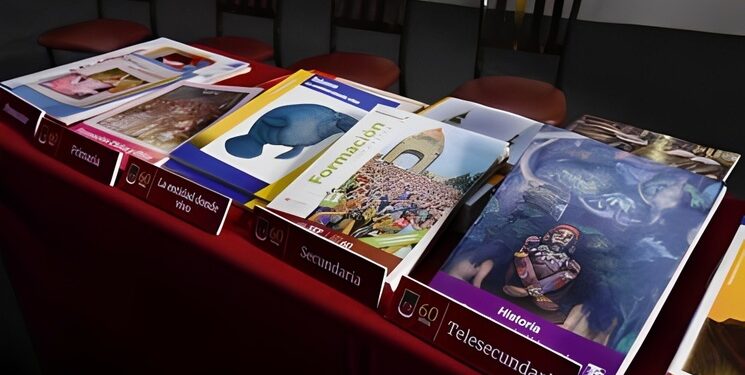 Intereses de IP y políticos, tras ataques a libros de texto: experto