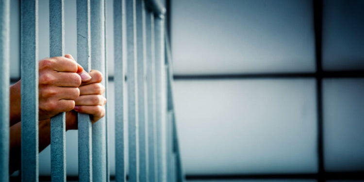 Logra FGE condena de 33 años 9 meses de prisión para dos secuestradores