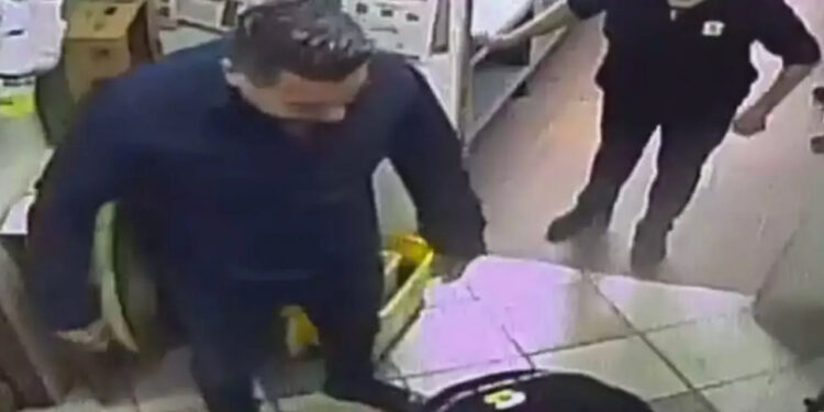 Giran orden de aprehensión contra agresor de menor empleado de Subway en SLP