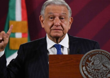 AMLO afirma que CDMX atiende a damnificados de viviendas por sismo de 2017