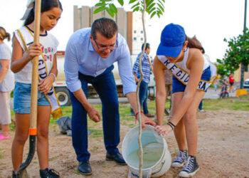 Pradera II tiene nueva área verde con más de cien árboles